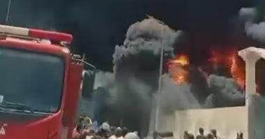 تداول فيديو لحريق مصنع إسفنج دمياط ..استمرار محاولات السيطرة على النيران