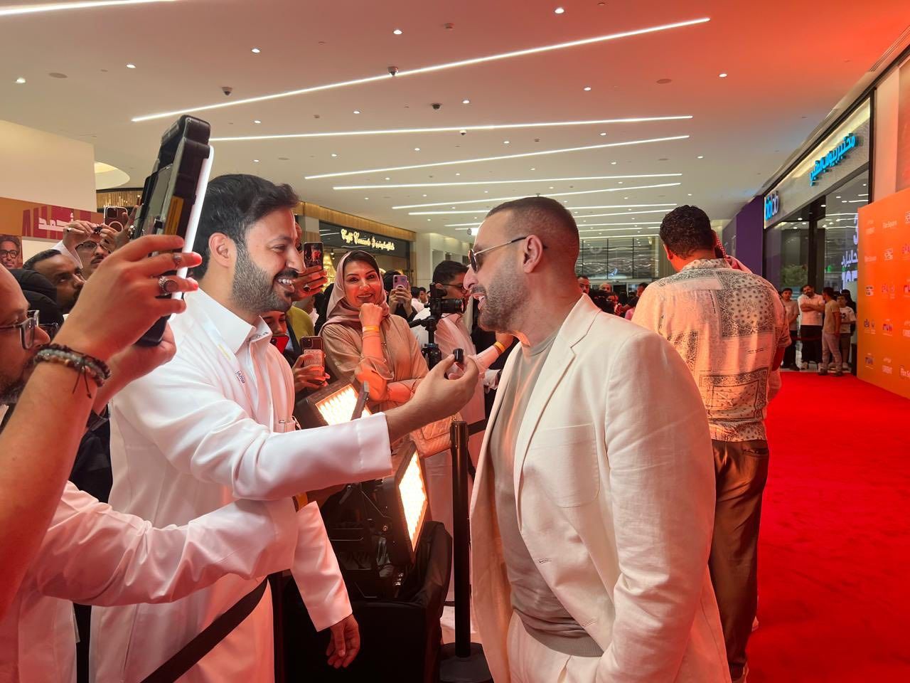 أحمد السقا بعد عرض أحمد وأحمد: الجمهور السعودى ذواق للفن المصري..صور