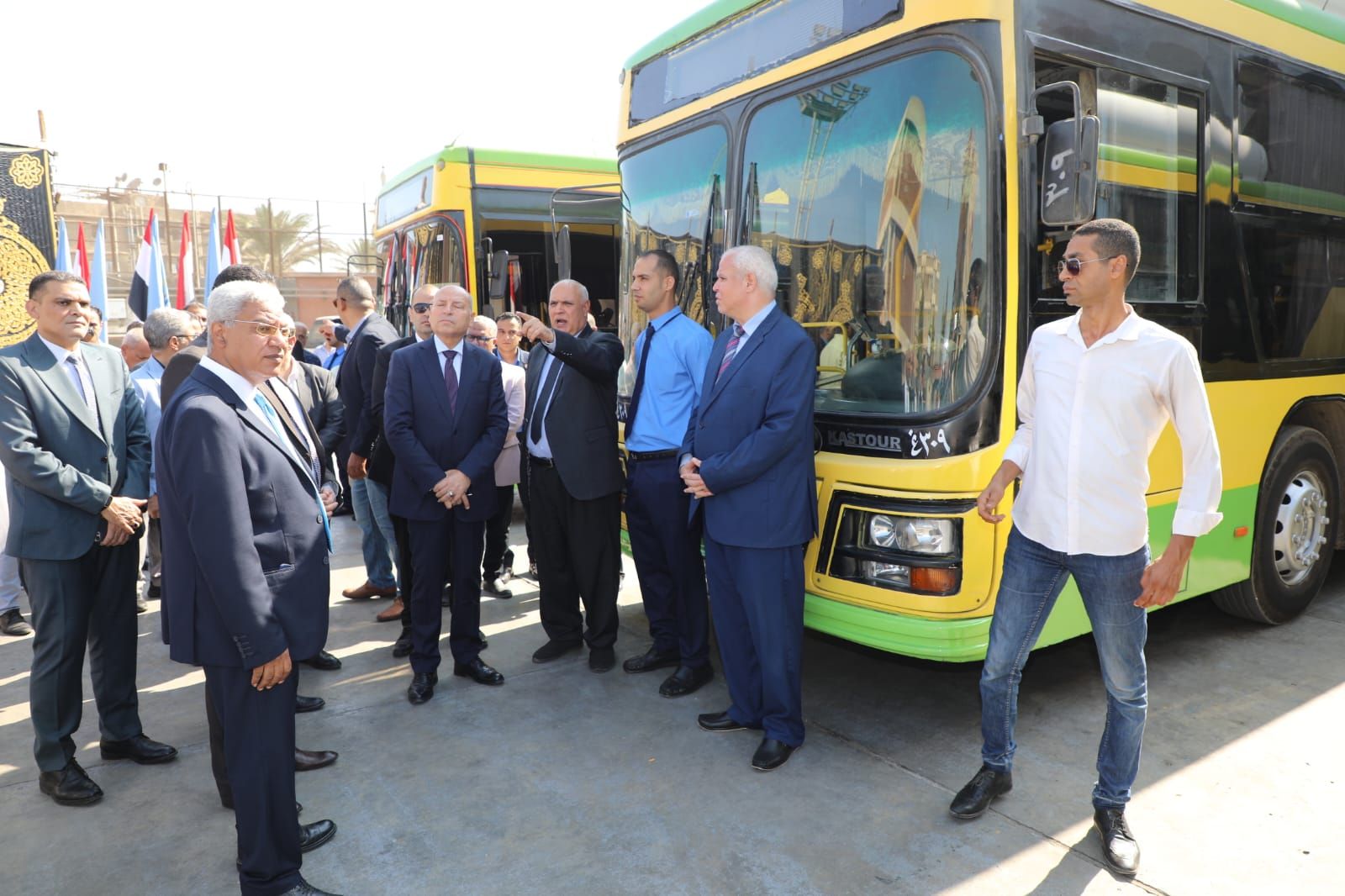 محافظة القاهرة تستعد لاستلام 100 أتوبيس يعمل بالكهرباء.. تفاصيل
