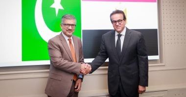 وزير الصحة يلتقى السفير الباكستانى لبحث التعاون في مبادرات الصحة العامة