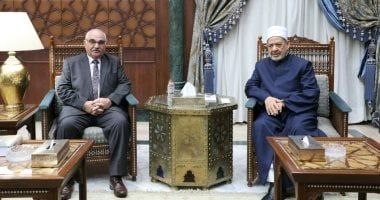 شيخ الأزهر يستقبل رئيس هيئة قضايا الدولة ويهنئه بمنصبه الجديد ويتمنى له التوفيق
