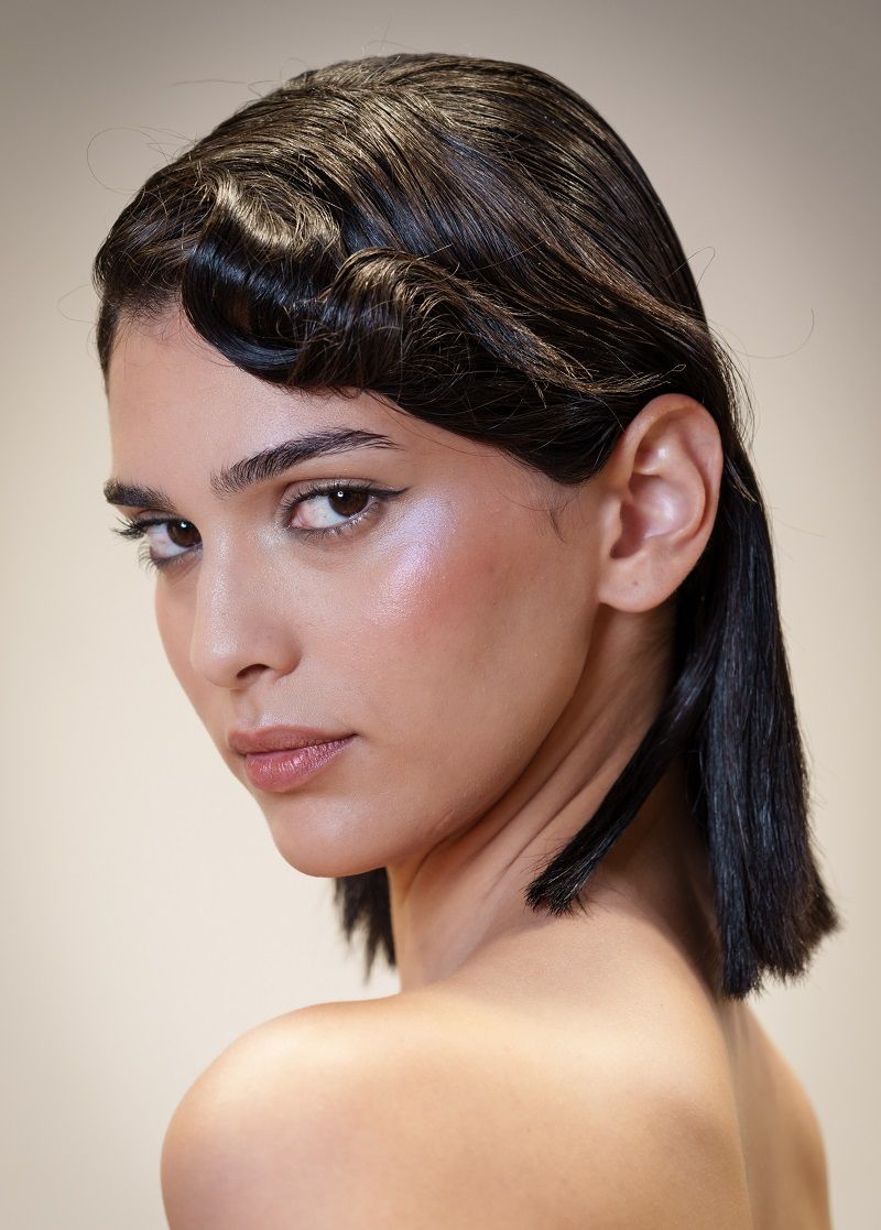 تسريحات شعر من أسبوع الهوت كوتور في باريس.. لمسات تُعيد رسم الأناقة الشتوية