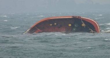 الحوثيون: استهدفنا السفينة "إترنيتى" بزورق مسير و6 صواريخ باليستية