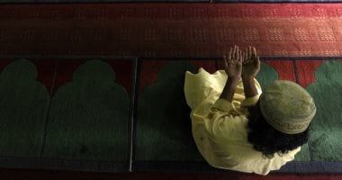 أذكار النوم.. اللهم قنى عذابك يوم يبعث عبادك