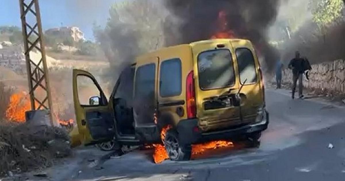بالفيديو: لبنان: شهيد إثر قصف مسيّرة إسرائيلية سيارة في دير كيفا