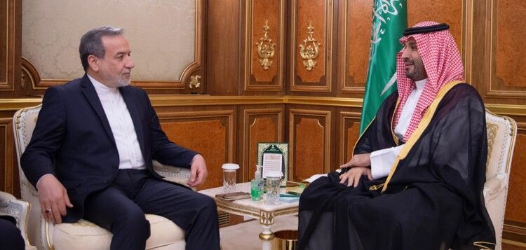 بن سلمان استقبل عراقجي: نؤكد موقف السعودية بدعم الحوار بالوسائل الدبلوماسية لتسوية الخلافات