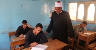اليوم.. طلاب القسم العلمى بالثانوية الأزهرية يختتمون امتحاناتهم بالتفسير