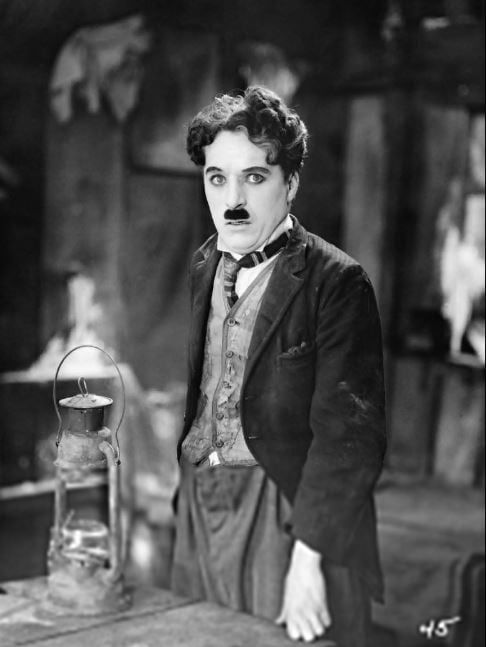 20 صورة من فيلم The Gold Rush بمناسبة مرور 100 عام على عرضه