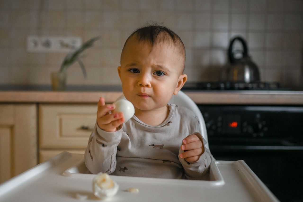 أطعمة يجب تجنّبها للأطفال في عمر أقل من 3 سنوات أو حتى أكبر سناً