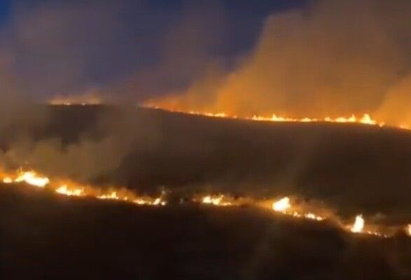 الدفاع المدني تمكن من اخماد حريق جرود الفرزل- زحلة