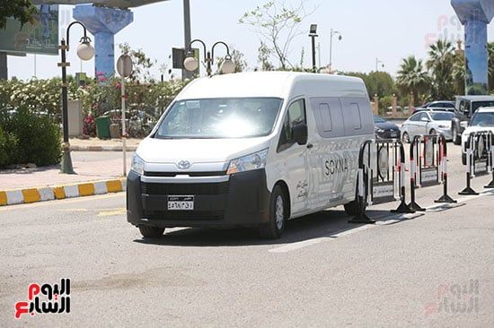 أشرف زكى وريهام حجاج والسعدنى فى جنازة المخرج سامح عبد العزيز