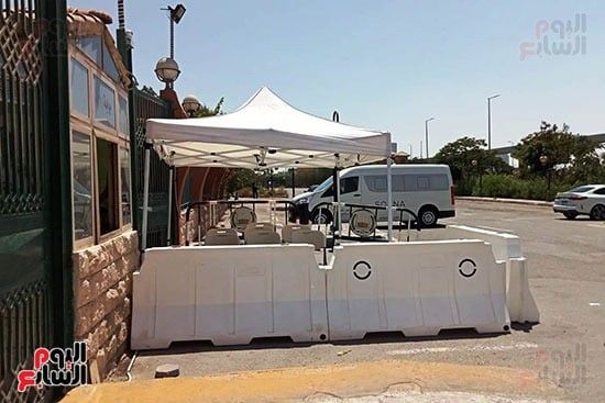 خروج جثمان سامح عبد العزيز من المستشفى وتخصيص خيمة للصحفيين بمقر الجنازة