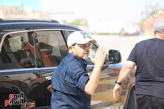 أشرف زكى وريهام حجاج والسعدنى فى جنازة المخرج سامح عبد العزيز