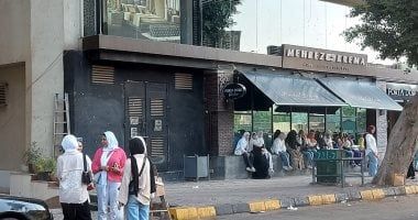 طلاب الثانوية العامة يتوافدون على اللجان فى أخر يوم امتحانات.. صور