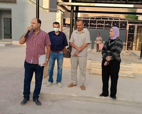 طلاب الثانوية العامة بمدرسة الحرية الرسمية بالسلام يحتفلون بانتهاء الامتحانات