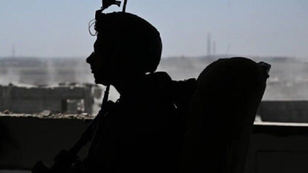 "هآرتس": انتحار جندي في لواء غولاني هذا الأسبوع بإطلاق النار على نفسه في قاعدة سدي يمان