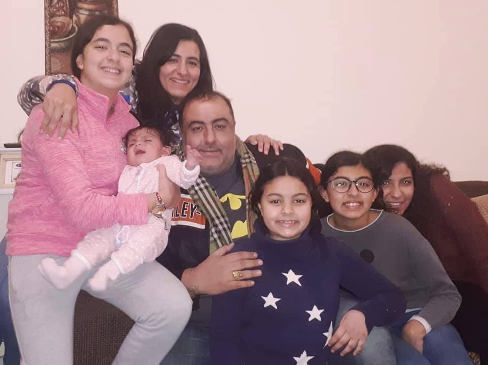 سامح عبد العزيز أبو البنات.. تزوج مرتين وأنجب حبيبة ودليلة وجميلة وطيبة