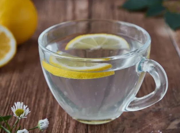 6 مشروبات صحية ساخنة قادرة على إذابة دهون البطن.. سهلة التحضير