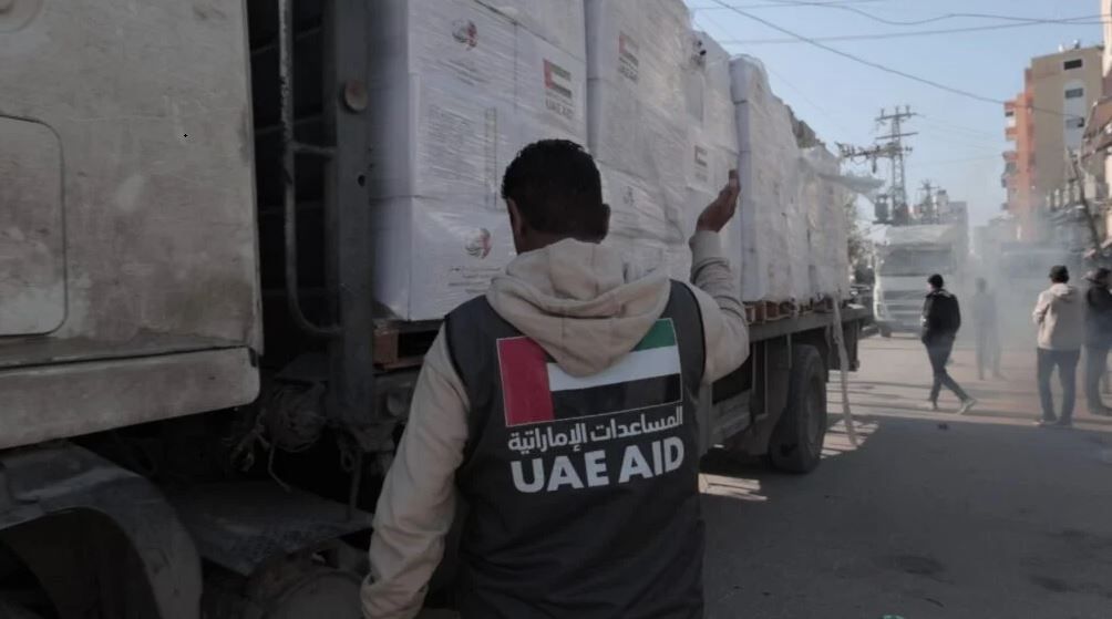 الامارات | 13 شاحنة مساعدات إماراتية تصل إلى غزة ضمن عملية الفارس الشهم 3