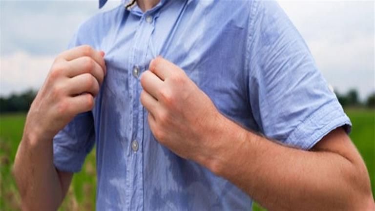 في 5 دقائق فقط.. مشروب طبيعي لمحاربة رائحة العرق في الصيف