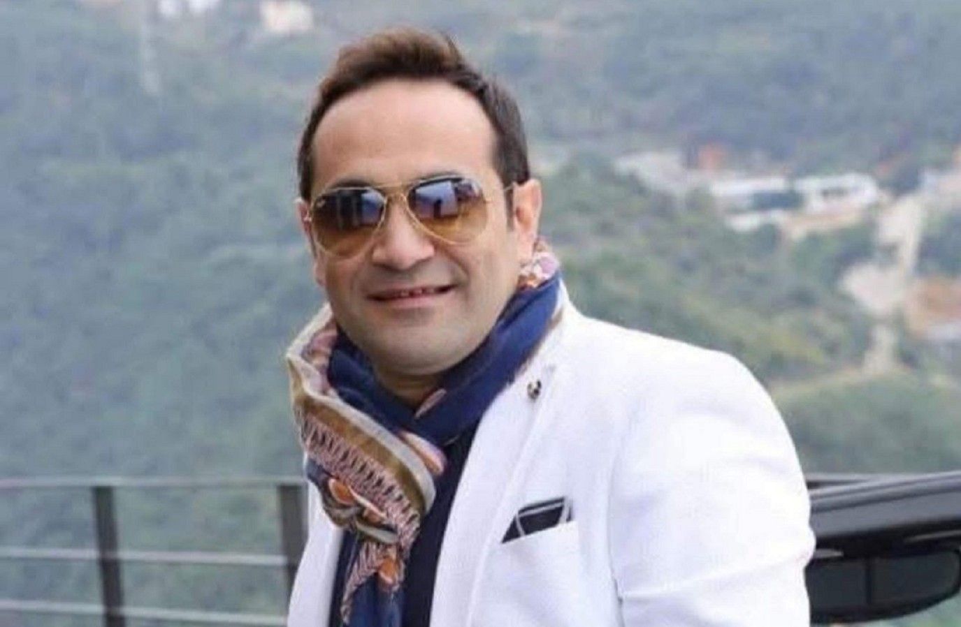 وفاة المطرب الشعبي محمد عواد.. آخر ظهور له منذ أيام قليلة في عزاء أحمد عامر