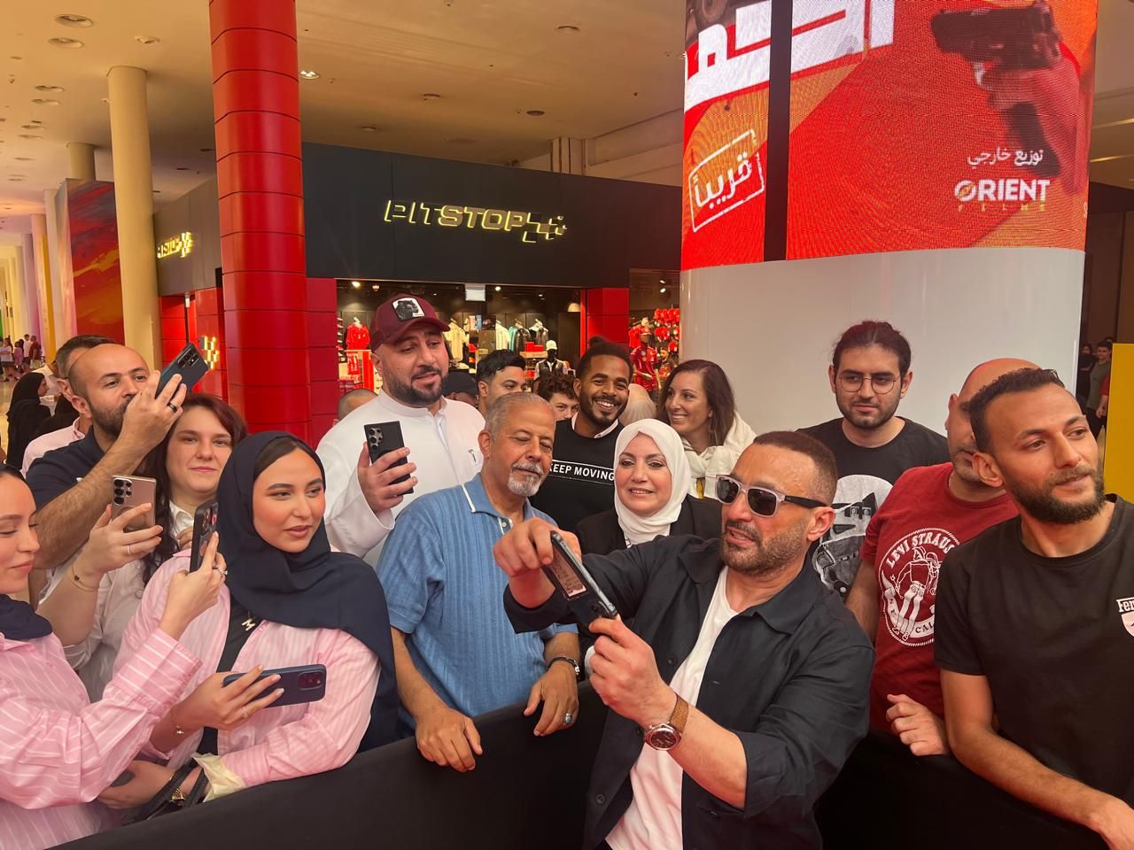 أحمد السقا يقدم عرض أكشن فى احتفال عرض فيلم أحمد وأحمد بدبى