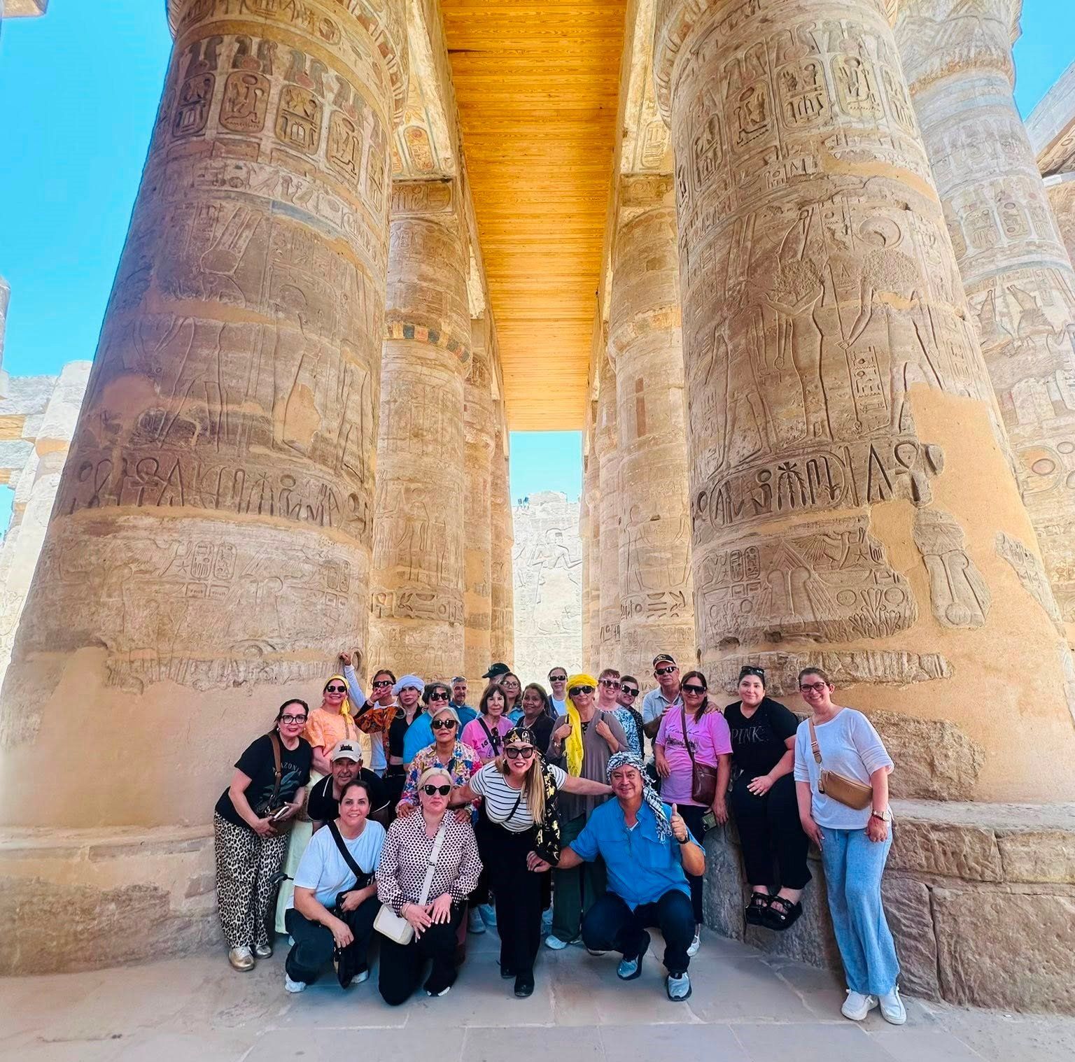 رحلات البالون الطائر والمعابد.. تجربة سياحية ساحرة فى الأقصر (صور)