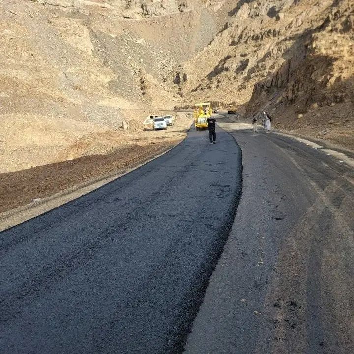 يربط صنعاء بمارب...لم يلتفت إليه أحد من قبل.. مليشيا الحوثي تعلن شق طريق جديد