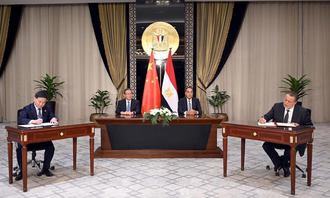 البنك المركزى يوقع مذكرة تفاهم مع الصين لتشجيع استخدام العملات المحلية