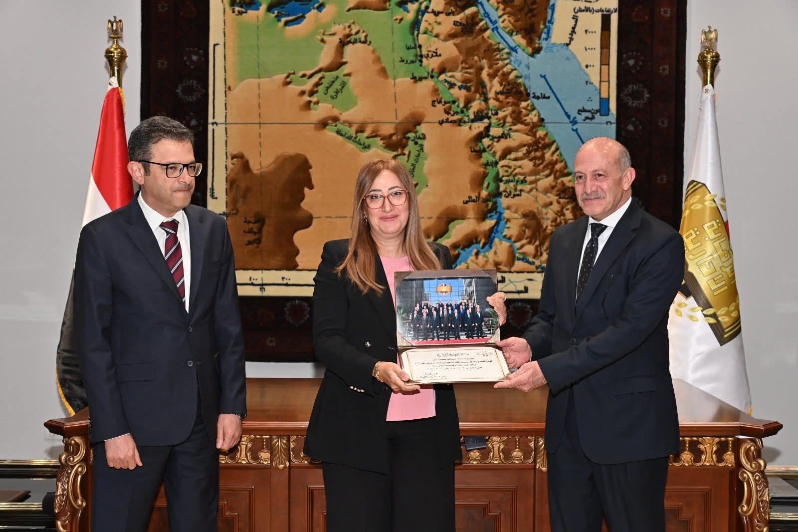 الرقابة الإدارية تختتم البرنامج التاسع لتأهيل القيادات بالعاصمة الإدارية