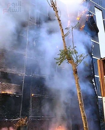 السيطرة على حريق داخل دبى مول فى منطقة الشيخ زايد