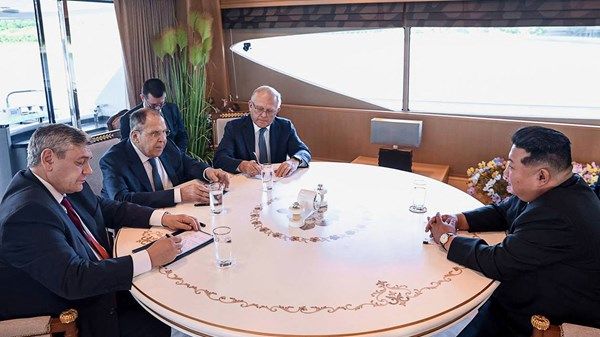 لافروف ينقل رسالة من بوتين إلى زعيم كوريا الشمالية