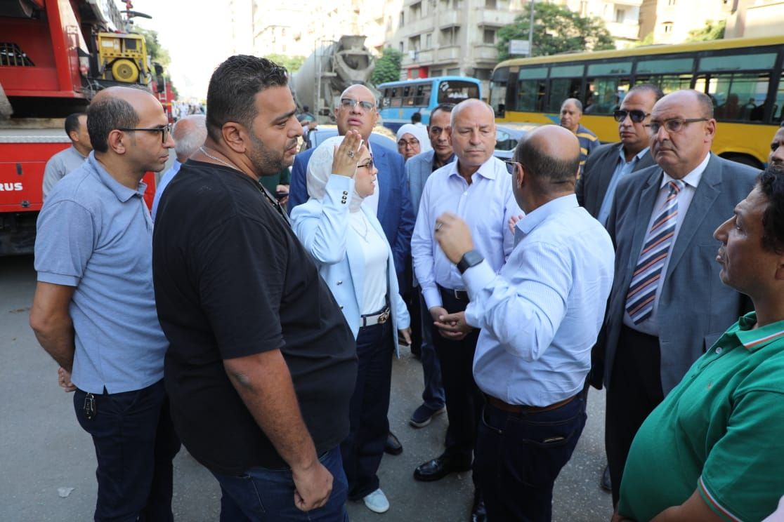 محافظ القاهرة يتفقد سنترال رمسيس لمتابعة أعمال الترميم.. صور