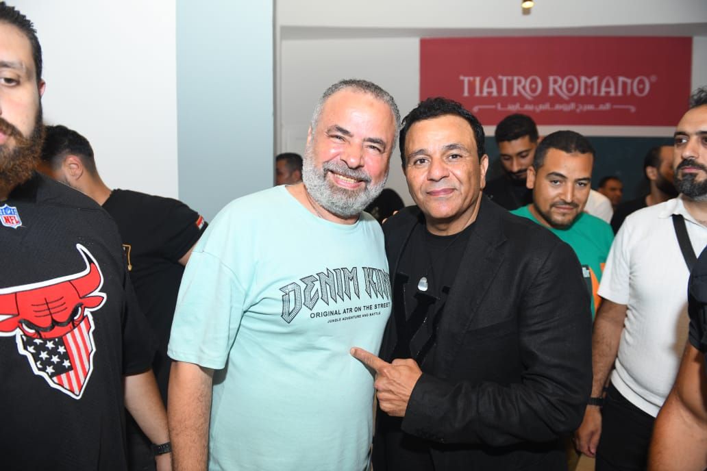 محمد فؤاد يشعل افتتاح المسرح الرومانى بباقة من أجمل أغانيه