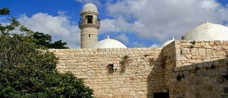 مقام النبي شمعون الصفا: موقع للسياحة الدينية والاثرية وشاهد على عدوانية إسرائيل