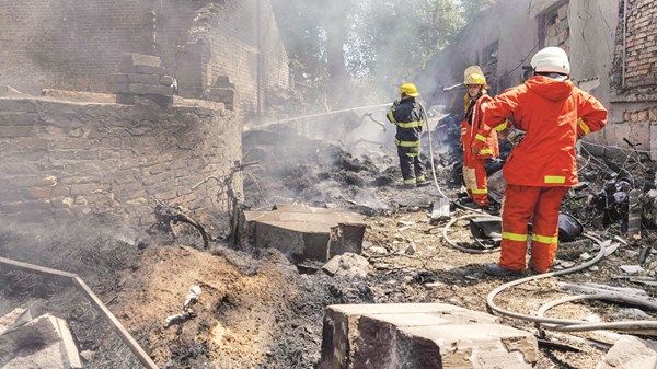 قتلى وجرحى بقصف متبادل بين أوكرانيا وروسيا