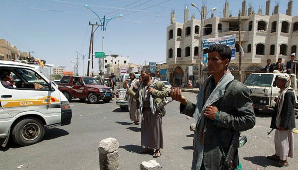 تطورات خطيرة...مليشيا الحوثي تستولي على بنك تجاري آخر في صنعاء
