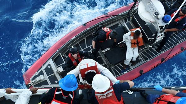 قتلى ومفقودين جراء غرق قارب مهاجرين قبالة الدومينيكان