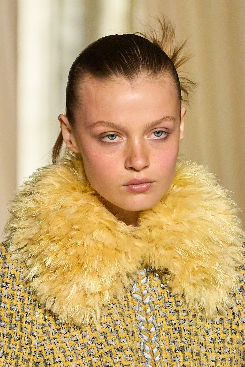 أبرز صيحات المكياج التي أطلقها أسبوع الموضة في باريس لخريف وشتاء 2025-2026