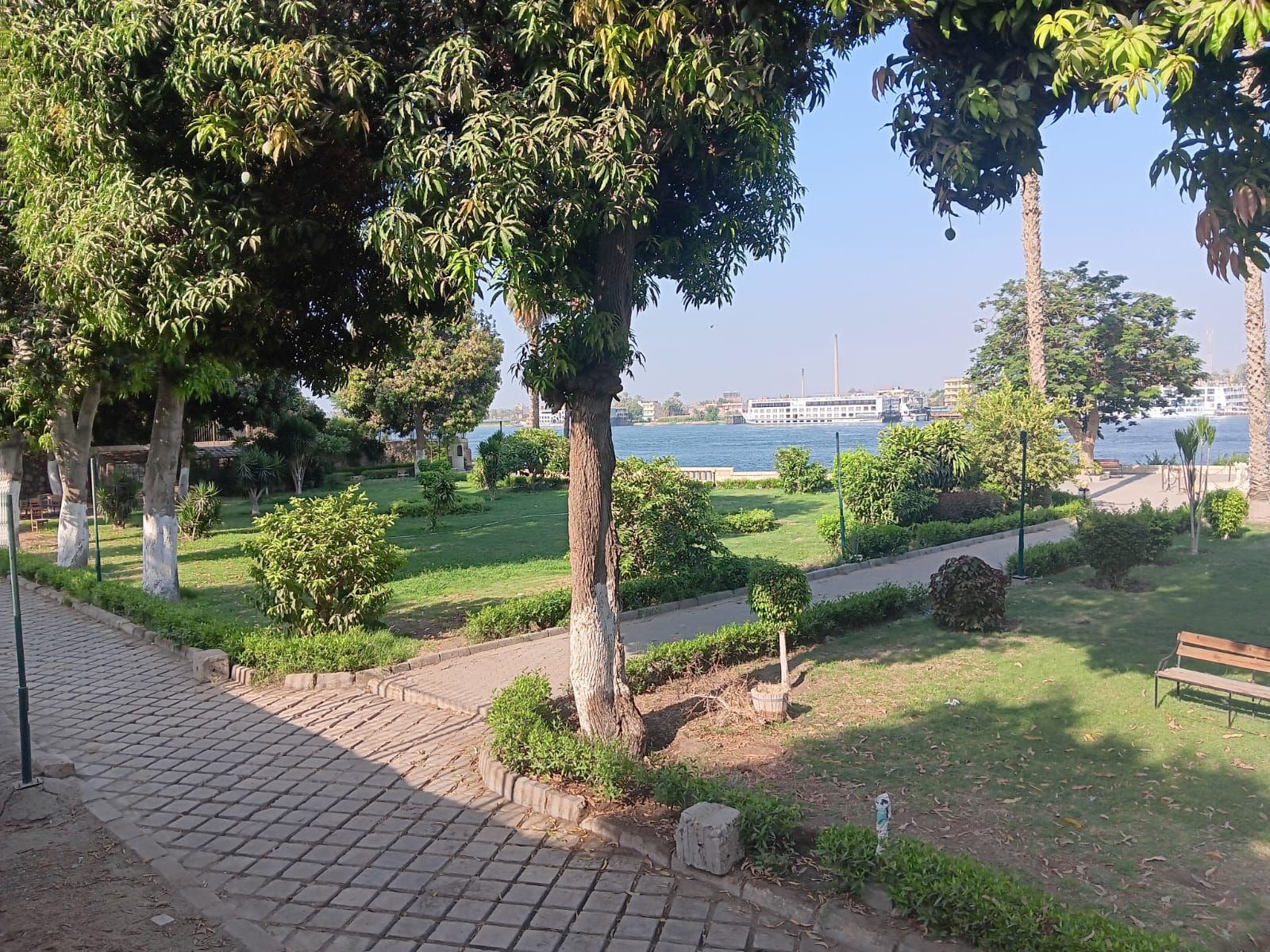 السياحة والآثار ترد بالصور: ركن فاروق آمن وسليم ولم يتعرض لأي حريق أو أضرار