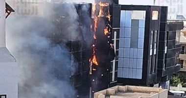 السيطرة على حريق داخل دبى مول فى منطقة الشيخ زايد