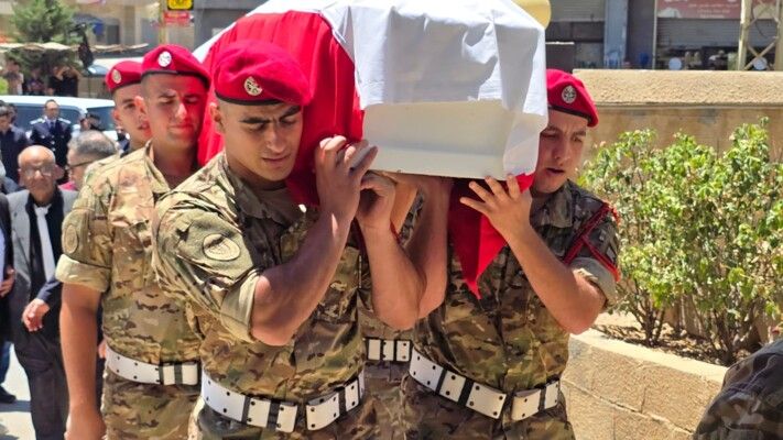 قيادة الجيش شيّعت العميد الراحل بشير طليس في بلدة بريتال