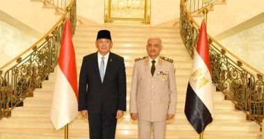 الفريق أول عبد المجيد صقر يلتقى وزير الدفاع الإندونيسى