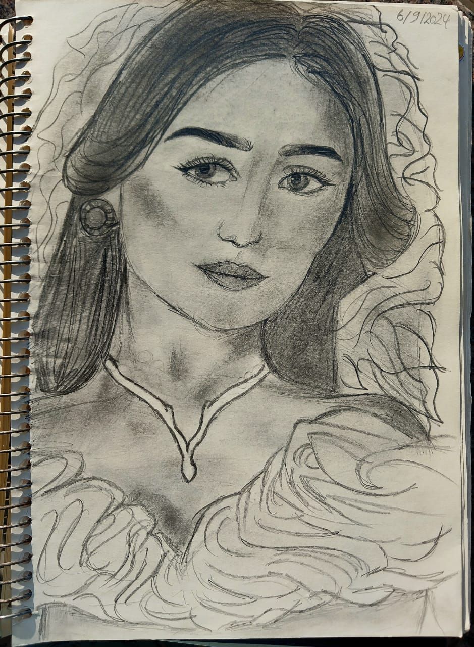 من الكارتون إلى الأيقونات القبطية.. رحلة فنانة صغيرة تتعلم بمفردها وترسم الأحلام