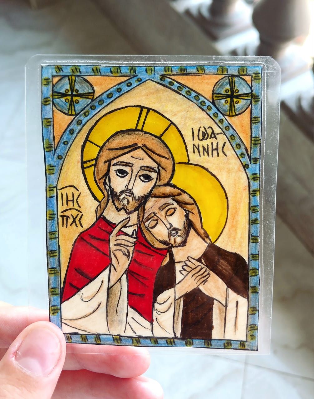 من الكارتون إلى الأيقونات القبطية.. رحلة فنانة صغيرة تتعلم بمفردها وترسم الأحلام