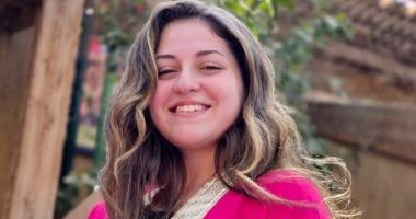 من الكارتون إلى الأيقونات القبطية.. رحلة فنانة صغيرة تتعلم بمفردها وترسم الأحلام