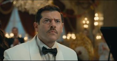 ما بين العودة بالزمن لدور اللص.. عمرو يوسف يراهن على تميمة حظه X درويش