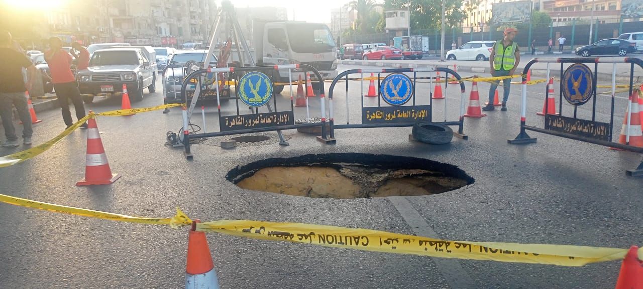 هبوط أرضى بميدان التجنيد بالحلمية ومحافظة القاهرة تكشف الأسباب