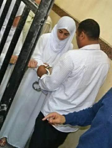 القبض على فتاة تستدرج الرجال وتبيع خصياتهم بمبالغ مالية باهضة.. تنبيه هام لليمنيين .. صور