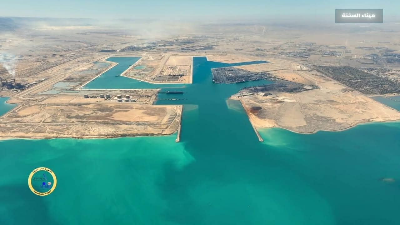 شاهد أحدث تصوير لمشروع استكمال وتطوير ميناء السخنة.. صور